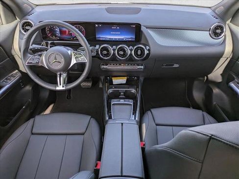New 2026 Mercedes-Benz GLA 250 image 14