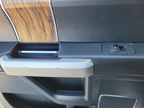 Used 2019 Ford F150 Lariat AWD/4WD image 26