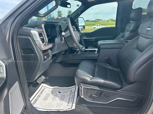 New 2025 Ford F250 Platinum image 18