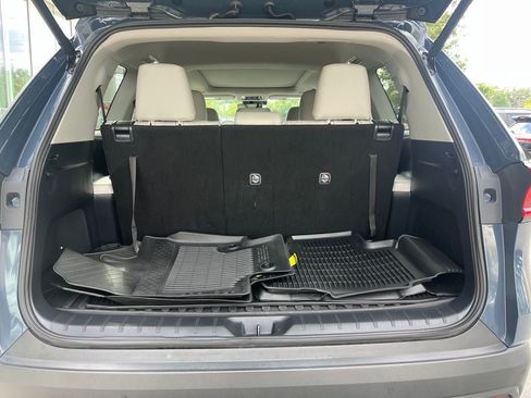Used 2025 Toyota Grand Highlander FWD image 11