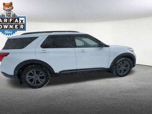 Used 2021 Ford Explorer XLT w/ Equipment Group 202A image 10