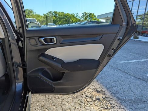 Used 2023 Honda Civic LX image 34