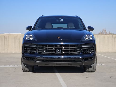 Certified 2023 Porsche Cayenne image 11