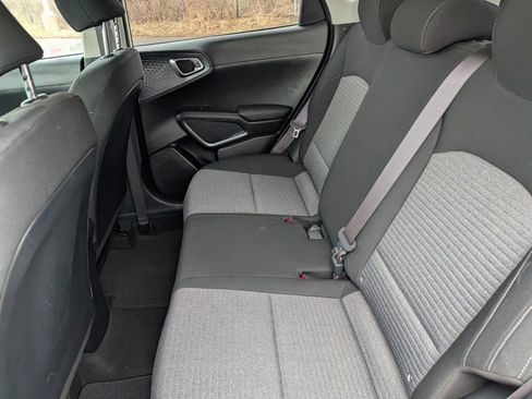 Used 2021 Kia Soul S image 18