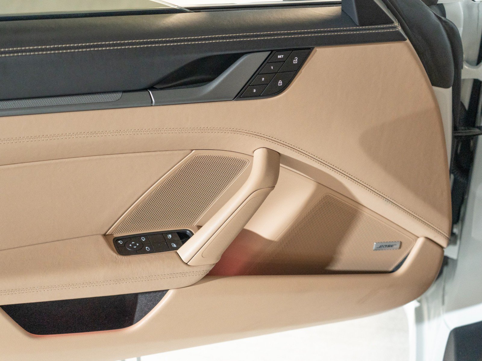 Certified 2022 Porsche 911 Carrera 4S AWD/4WD image 18