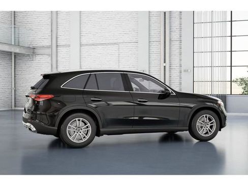 New 2026 Mercedes-Benz GLC 300 4MATIC image 18