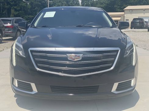 Used 2018 Cadillac XTS Luxury FWD image 2