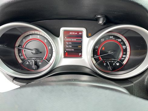 Used 2020 Dodge Journey SE image 17