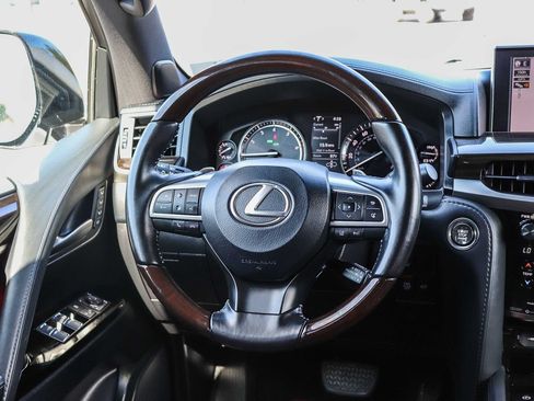 Used 2021 Lexus LX 570 4WD w/ Inspiration Series #2 image 18