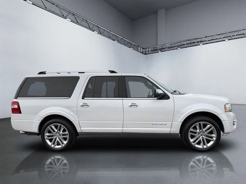 Used 2017 Ford Expedition EL Platinum AWD/4WD image 3