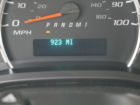 New 2025 Chevrolet Express 3500 w/ Power Convenience Package RWD image 30