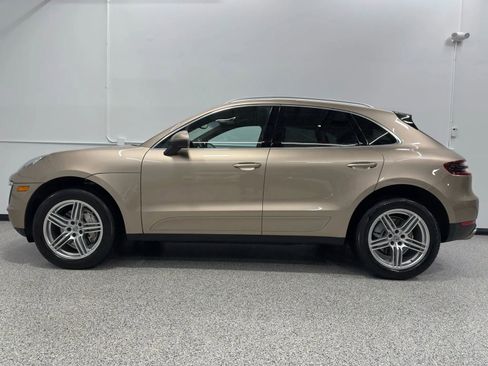 Used 2015 Porsche Macan S w/ Premium Package Plus image 2