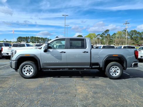 New 2026 GMC Sierra 2500 Pro image 1