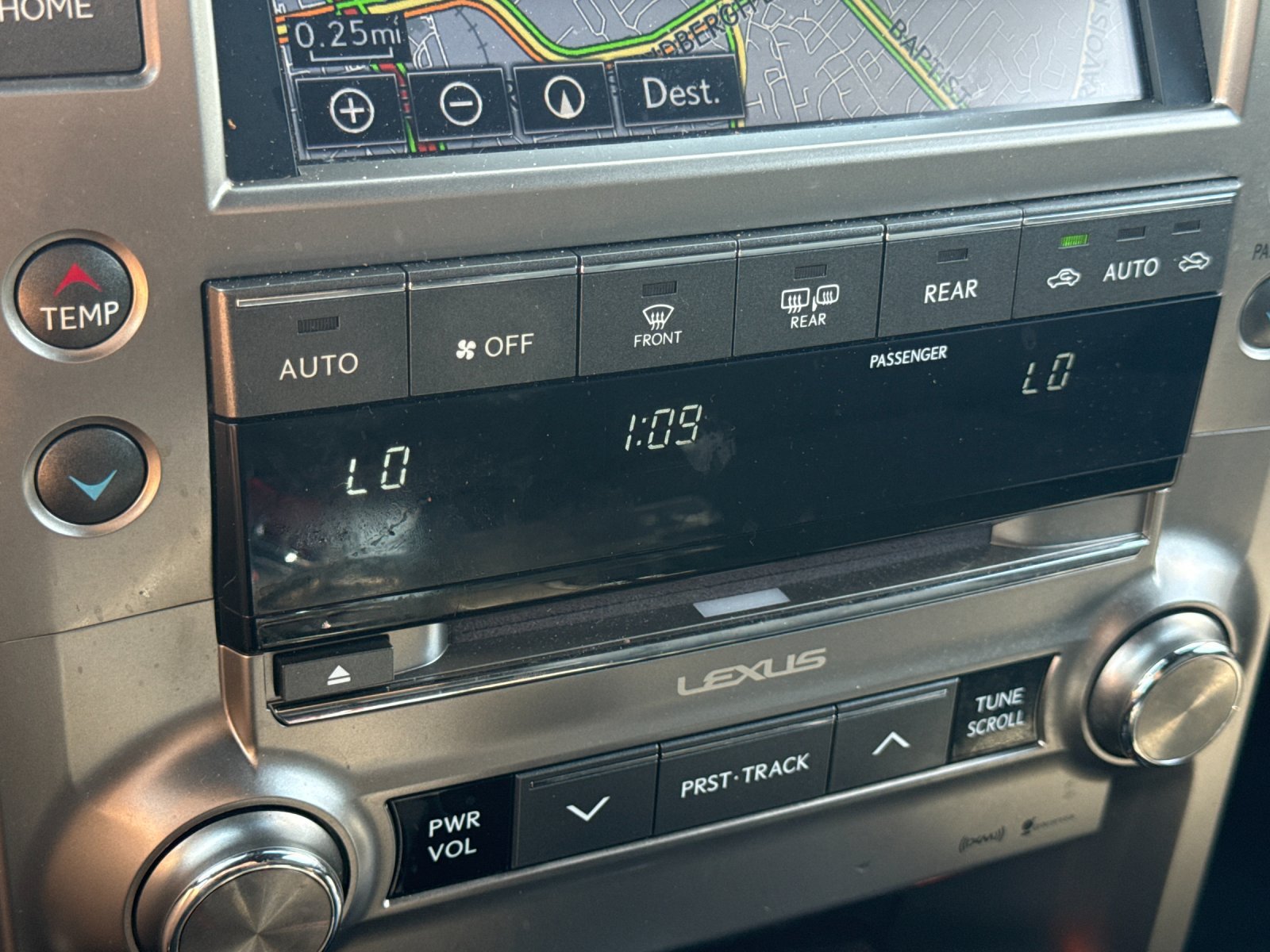 Used 2021 Lexus GX 460 Premium w/ Premium Package AWD/4WD image 17