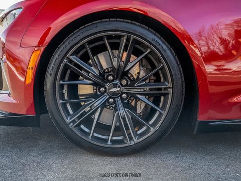 Used 2019 Chevrolet Camaro ZL1 image 68