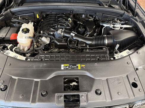 Used 2021 Jeep Grand Cherokee L Limited image 13