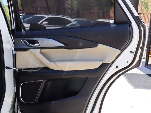 Used 2018 MAZDA CX-9 Touring w/ Touring Premium Package FWD image 27