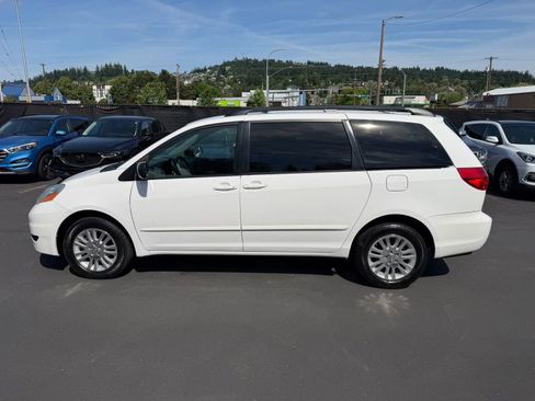 Used 2008 Toyota Sienna LE AWD/4WD image 8