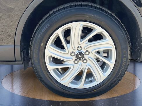 Certified 2023 Lincoln Corsair FWD image 35
