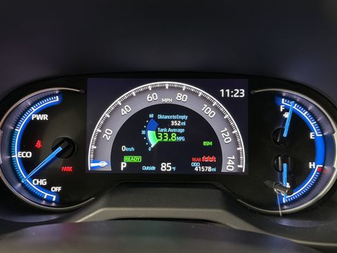 Used 2022 Toyota RAV4 Limited AWD/4WD image 15