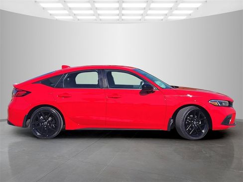 Used 2023 Honda Civic Sport image 3