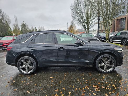 Used 2025 Genesis GV70 3.5T Sport w/ Sport Advanced Package image 4