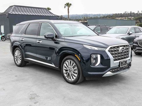 Used 2020 Hyundai Palisade Limited FWD image 3