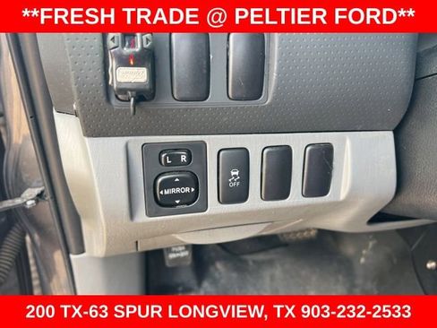 Used 2015 Toyota Tacoma PreRunner w/ SR5 Package RWD image 14