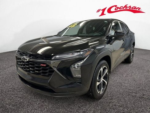 Certified 2024 Chevrolet Trax RS w/ Driver Confidence Package image 30