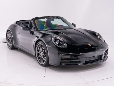 Used 2025 Porsche 911 Carrera RWD image 7