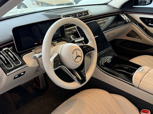 Certified 2023 Mercedes-Benz S 500 4MATIC image 2