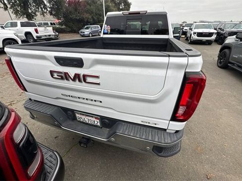 Used 2020 GMC Sierra 2500 SLT w/ SLT Premium Plus Package image 4