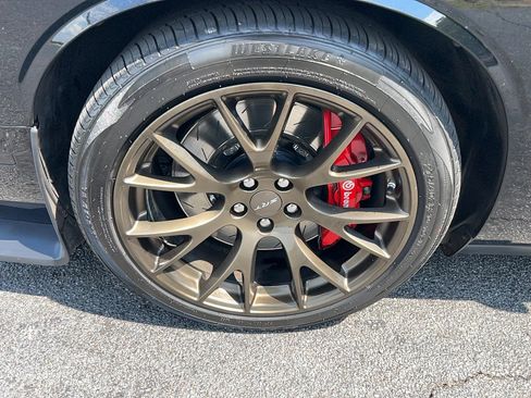 Used 2016 Dodge Challenger SRT Hellcat RWD image 9