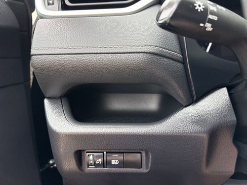 Used 2025 Toyota RAV4 XLE image 25