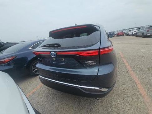 Used 2022 Toyota Venza Limited AWD/4WD image 4