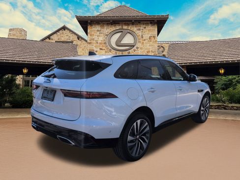 Used 2021 Jaguar F-PACE S image 2
