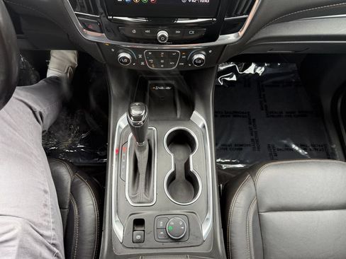 Used 2020 Chevrolet Traverse Premier AWD/4WD image 31