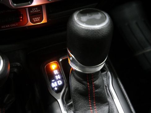 Used 2021 Jeep Wrangler Unlimited Rubicon w/ Xtreme Recon 35" Tire Package image 25