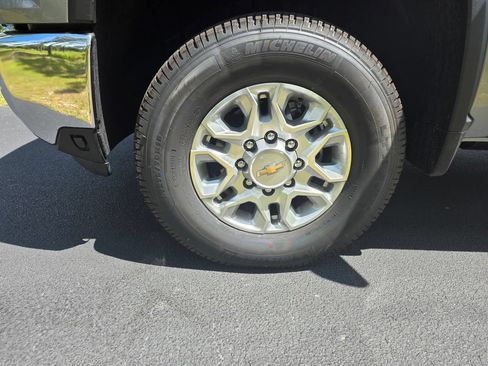 New 2026 Chevrolet Silverado 2500 LT AWD/4WD image 8