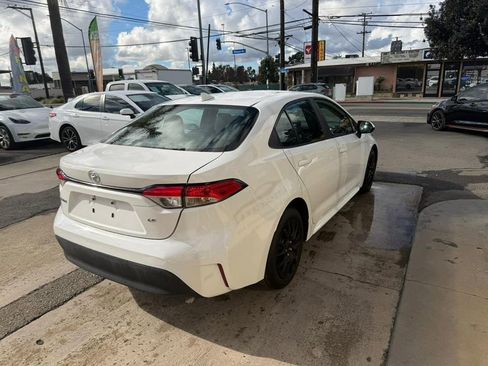 Used 2023 Toyota Corolla LE image 12
