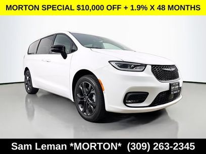 New 2026 Chrysler Pacifica Select