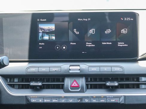 Certified 2025 Kia K4 FWD image 12