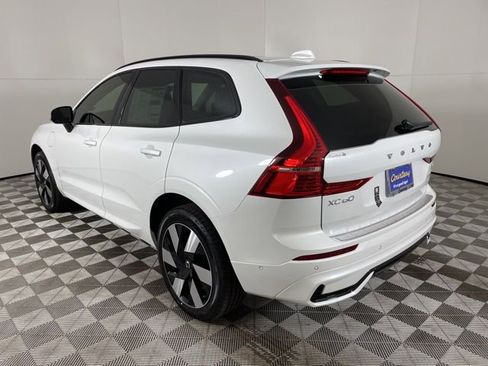Certified 2024 Volvo XC60 T8 Plus w/ Protection Package Premier AWD/4WD image 8