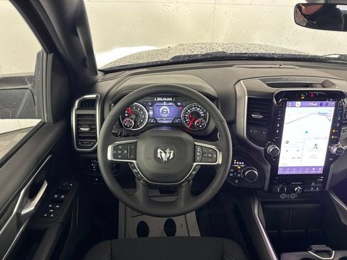 Certified 2025 RAM 1500 Big Horn AWD/4WD image 30
