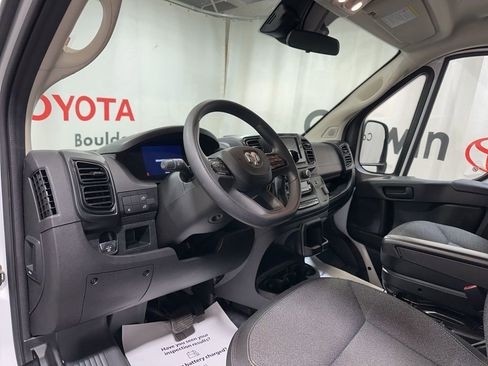 Used 2025 RAM ProMaster 2500 w/ U-Haul Equipment Group image 20