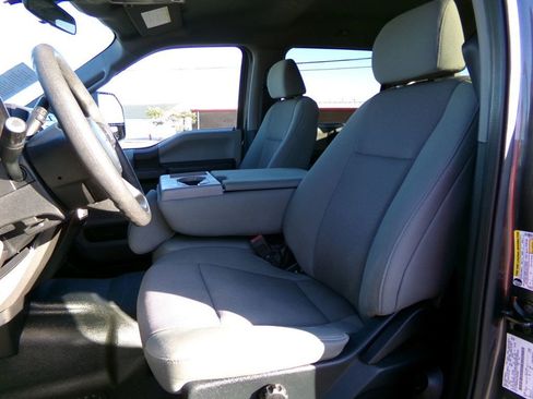 Used 2020 Ford F250 XL w/ STX Appearance Package image 11