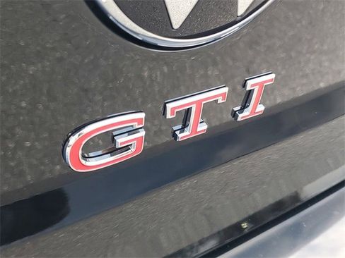New 2026 Volkswagen GTI SE image 6
