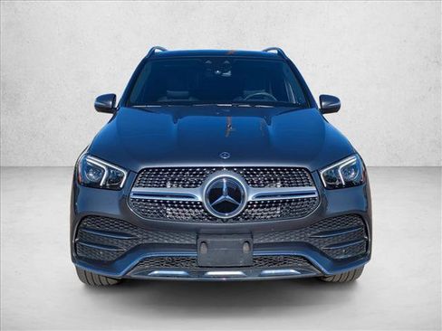 Used 2022 Mercedes-Benz GLE 450 4MATIC image 2