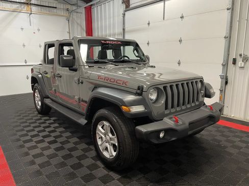 Used 2021 Jeep Wrangler Unlimited Sport AWD/4WD image 4