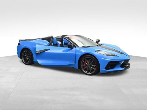 Used 2023 Chevrolet Corvette Stingray Premium Conv w/ Z51 Performance Package RWD image 43